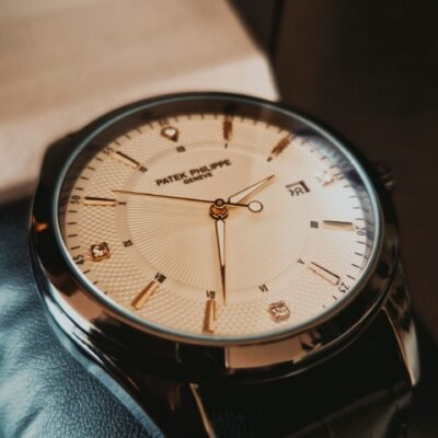Timeless men's luxury watch